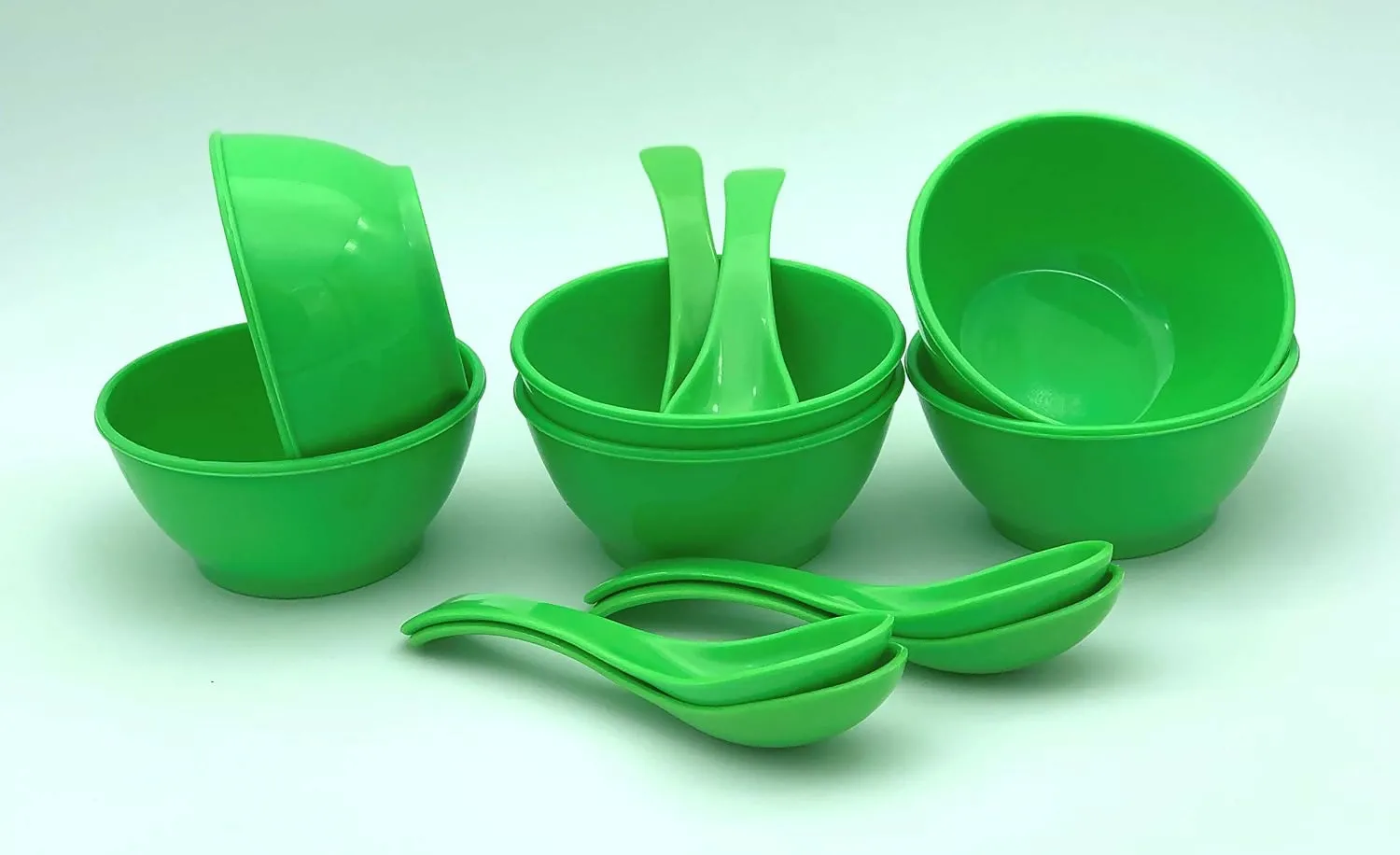 6 Soup Bowls Set With 6 Spoons