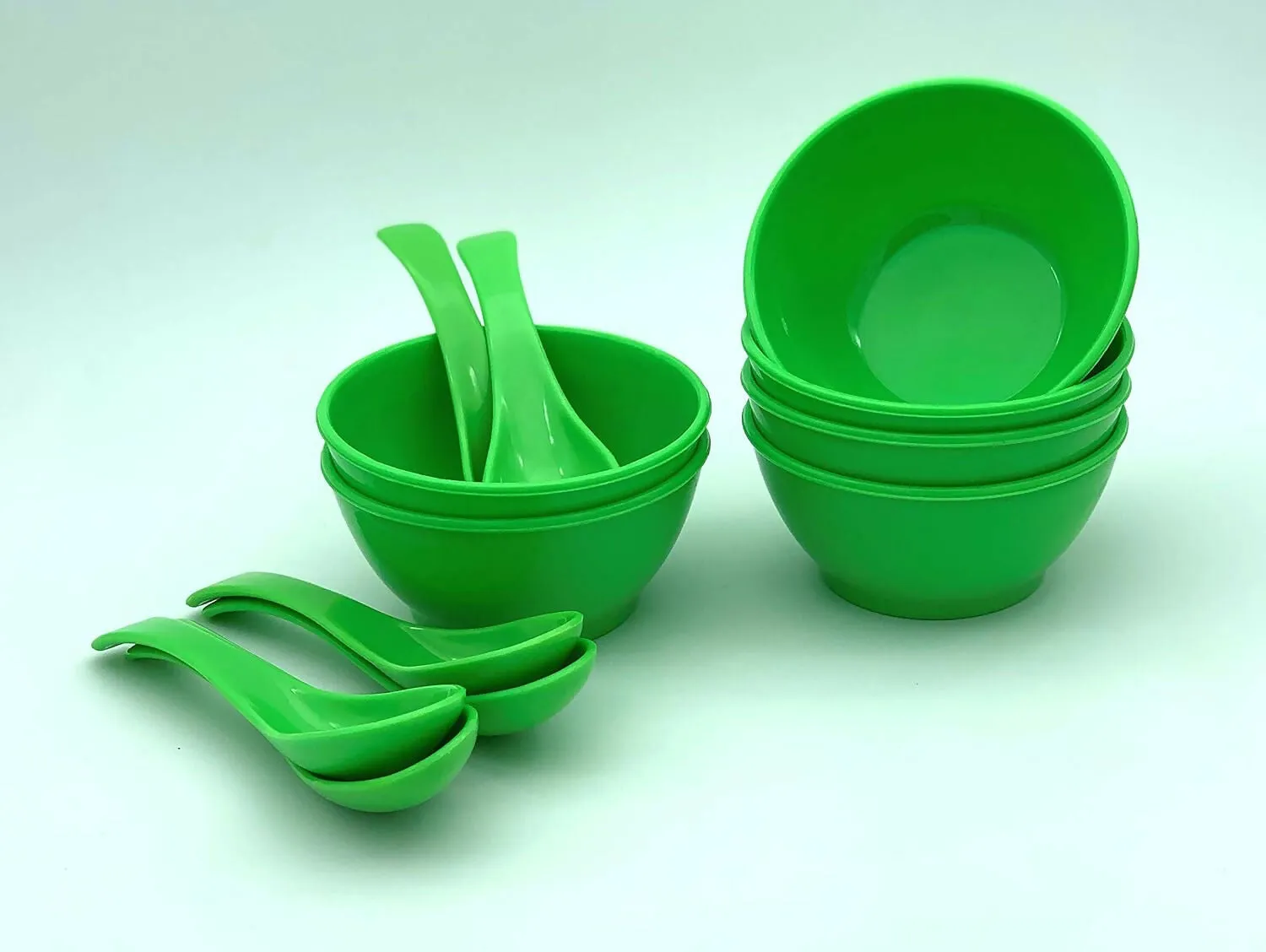 6 Soup Bowls Set With 6 Spoons