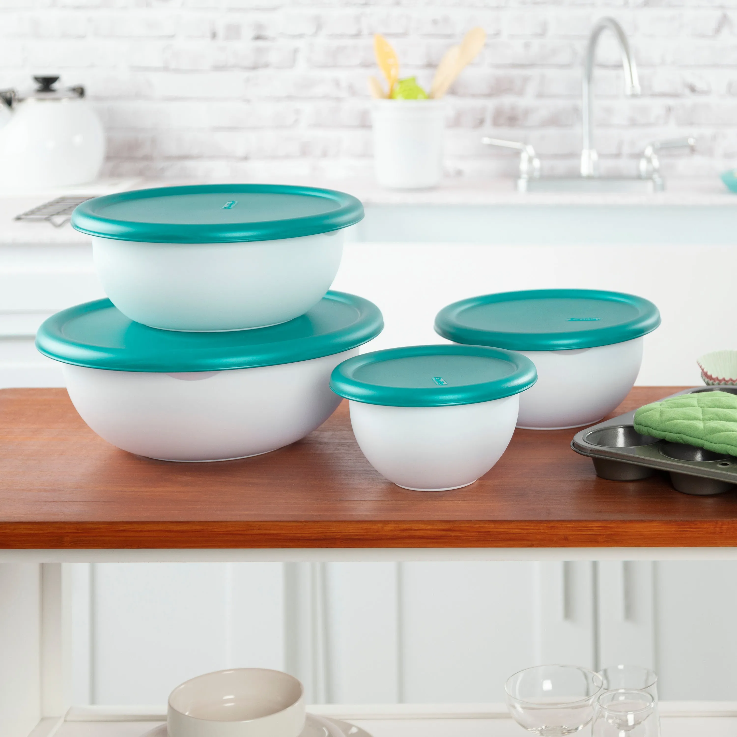 Sterilite 8 Piece Covered Bowl Set, Multisize, White-Teal Lids